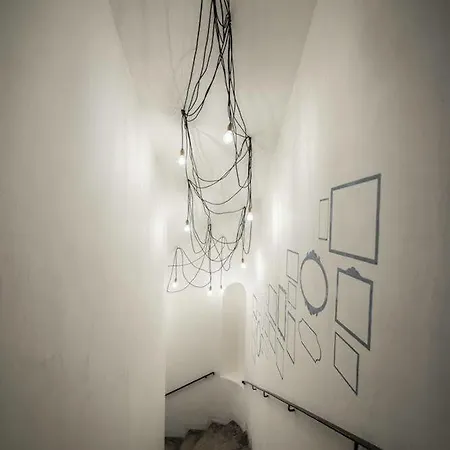 호스텔 Visitinn & *